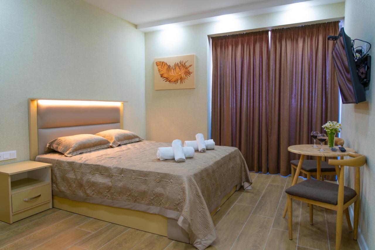Sea Breeze In Batumi Apartment Luaran gambar