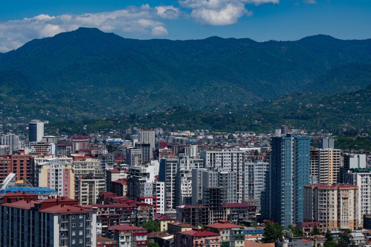 Sea Breeze In Batumi Apartment Luaran gambar