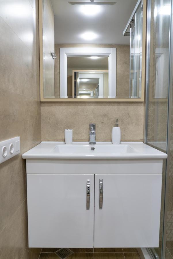 Sea Breeze In Batumi Apartment Luaran gambar
