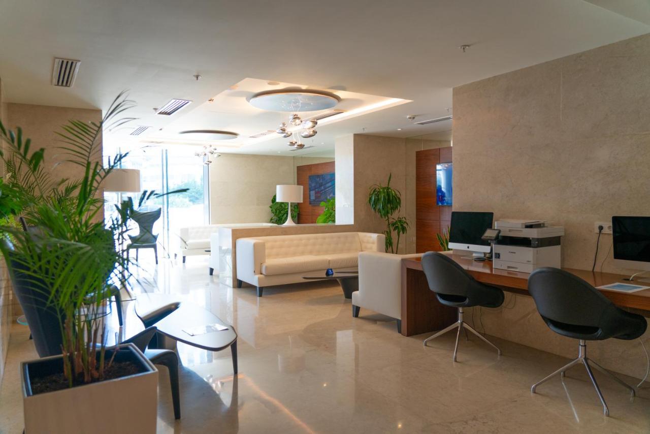Sea Breeze In Batumi Apartment Luaran gambar